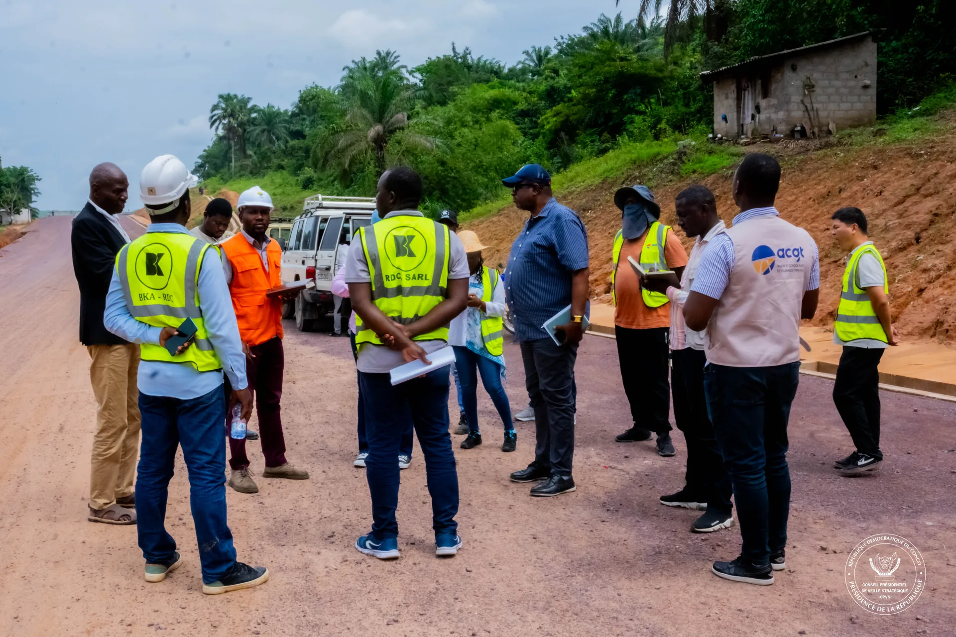 Le conseil présidentiel de veille stratégique en mission d'inspection des travaux du projet ROCADES.